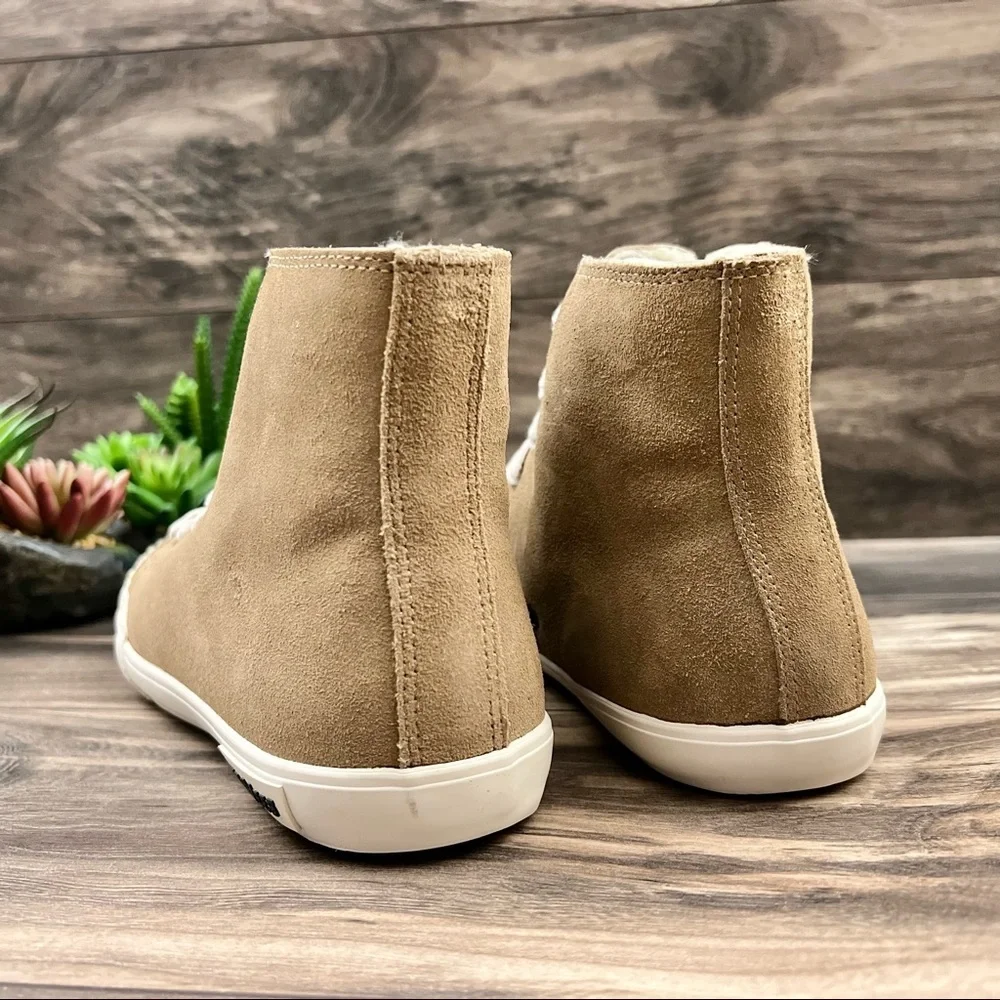 NIB SeaVees Army Issue High Wintertide High Top Sneaker Plush Lined Sand 8